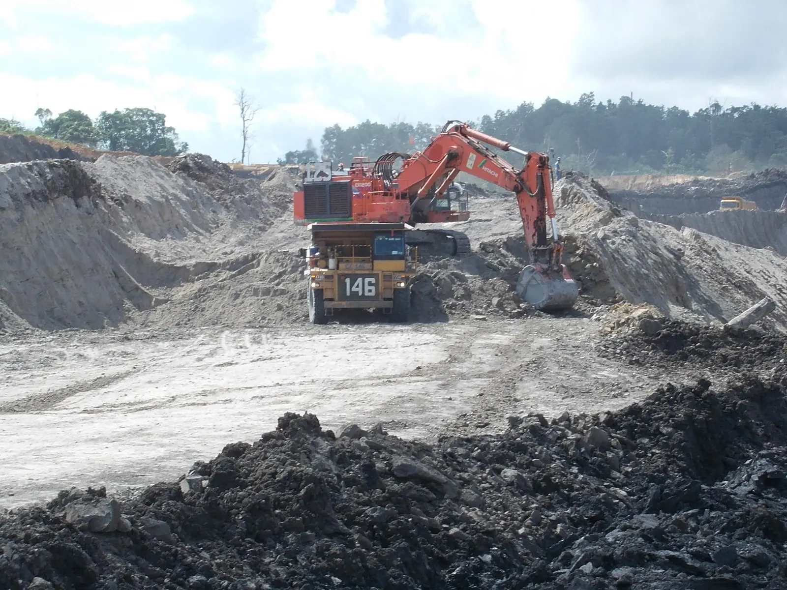 Aktivitas tambang PT Indo Bara Jaya Energy